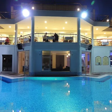 Hotel Rosso Verde 4*